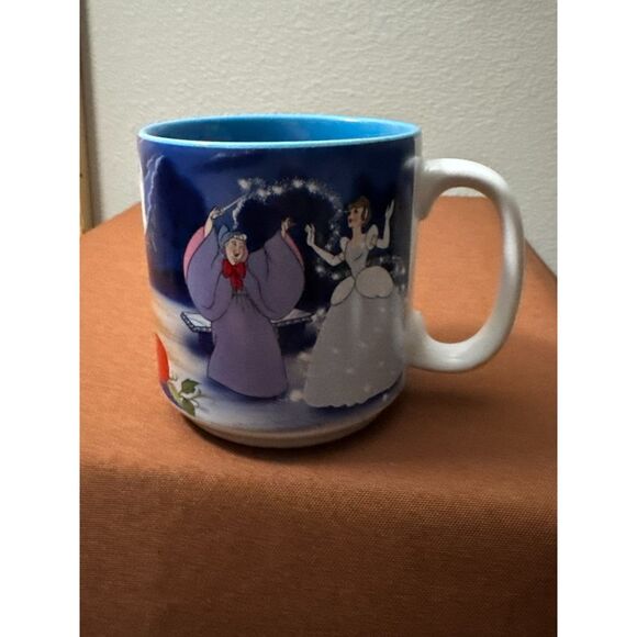 Disney Animated Classics Cinderella Ceramic 12 oz Mug - Picture 1 of 5